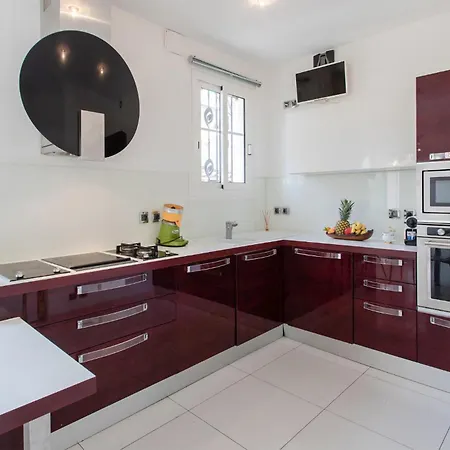 6 Bedroom Lovely In Holiday home *