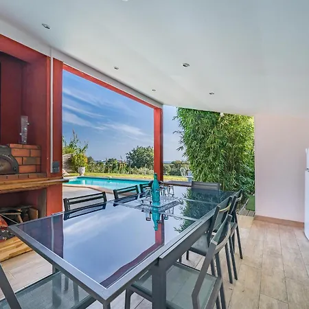 6 Bedroom Lovely In * Saint-Laurent-du-Var