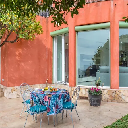 6 Bedroom Lovely In Saint-Laurent-du-Var
