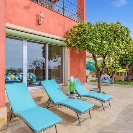 6 Bedroom Lovely In Holiday home Saint-Laurent-du-Var